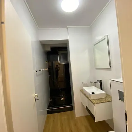 Naty Apartament アパート
